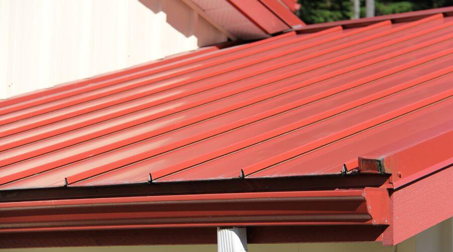 Professional metal roof installation in Vicksburg, MI